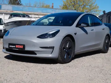 TESLA Model 3 Long Range Dual AWD