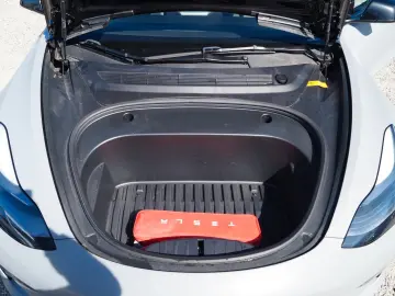 TESLA Model 3 Long Range Dual AWD