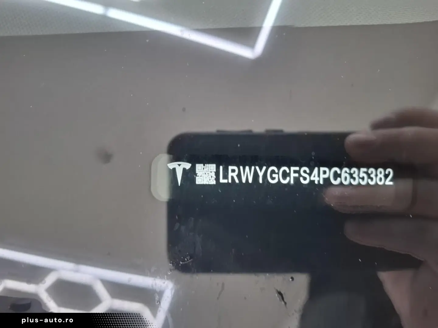 TESLA Model Y Standard RWD Plus