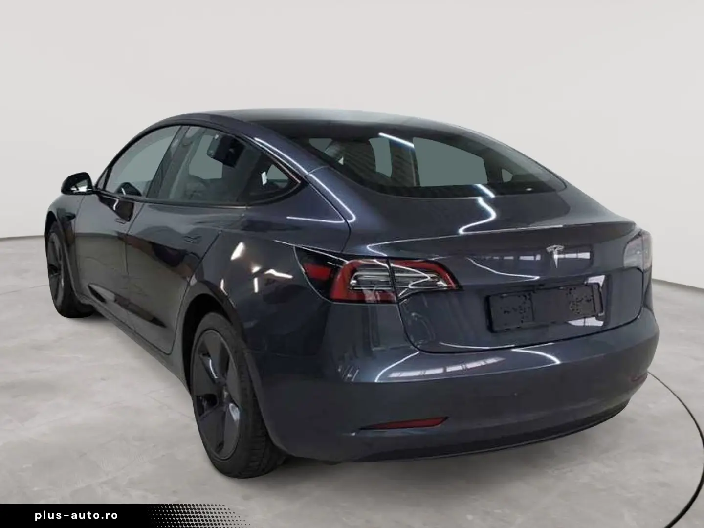 TESLA Model 3 RWD
