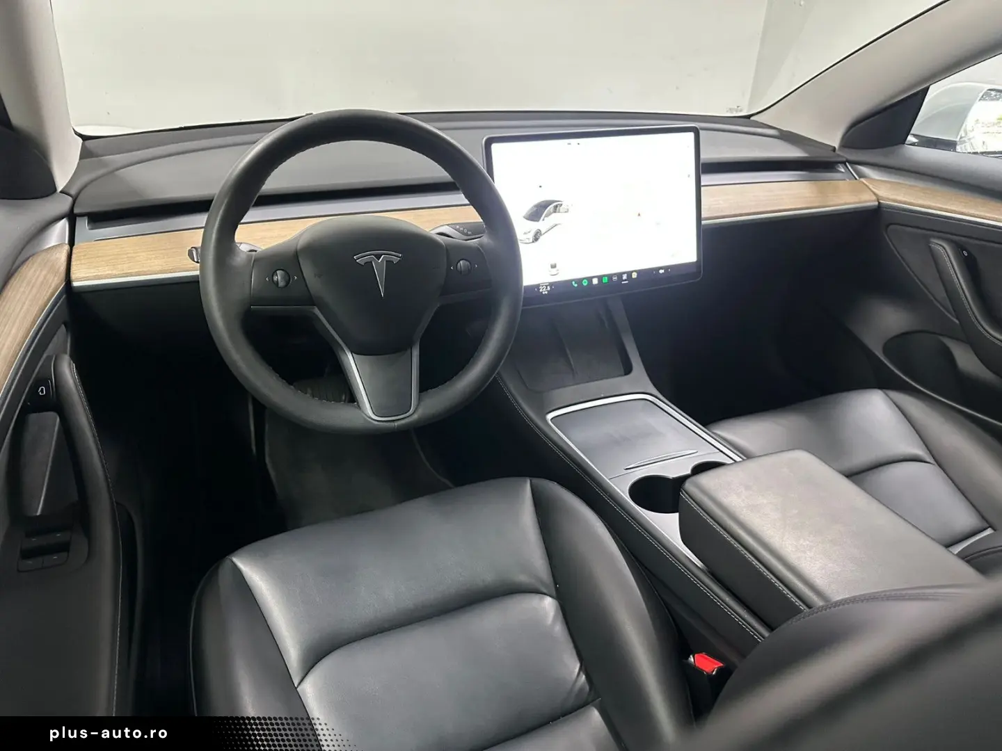TESLA Model 3 RWD