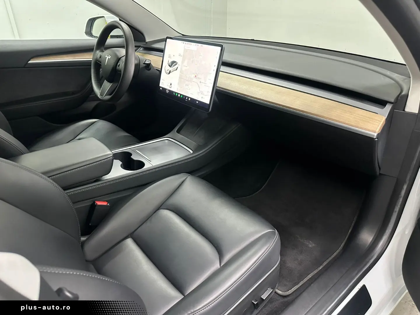 TESLA Model 3 RWD