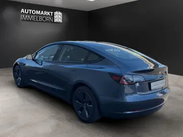 TESLA Model 3 Range Plus RWD Autopilot Pano Kamera LED