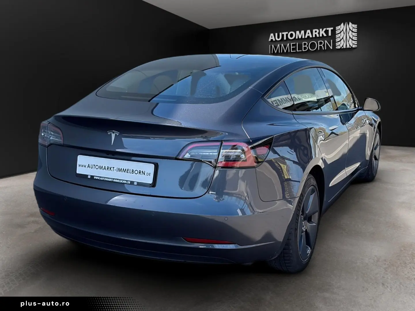 TESLA Model 3 Range Plus RWD Autopilot Pano Kamera LED
