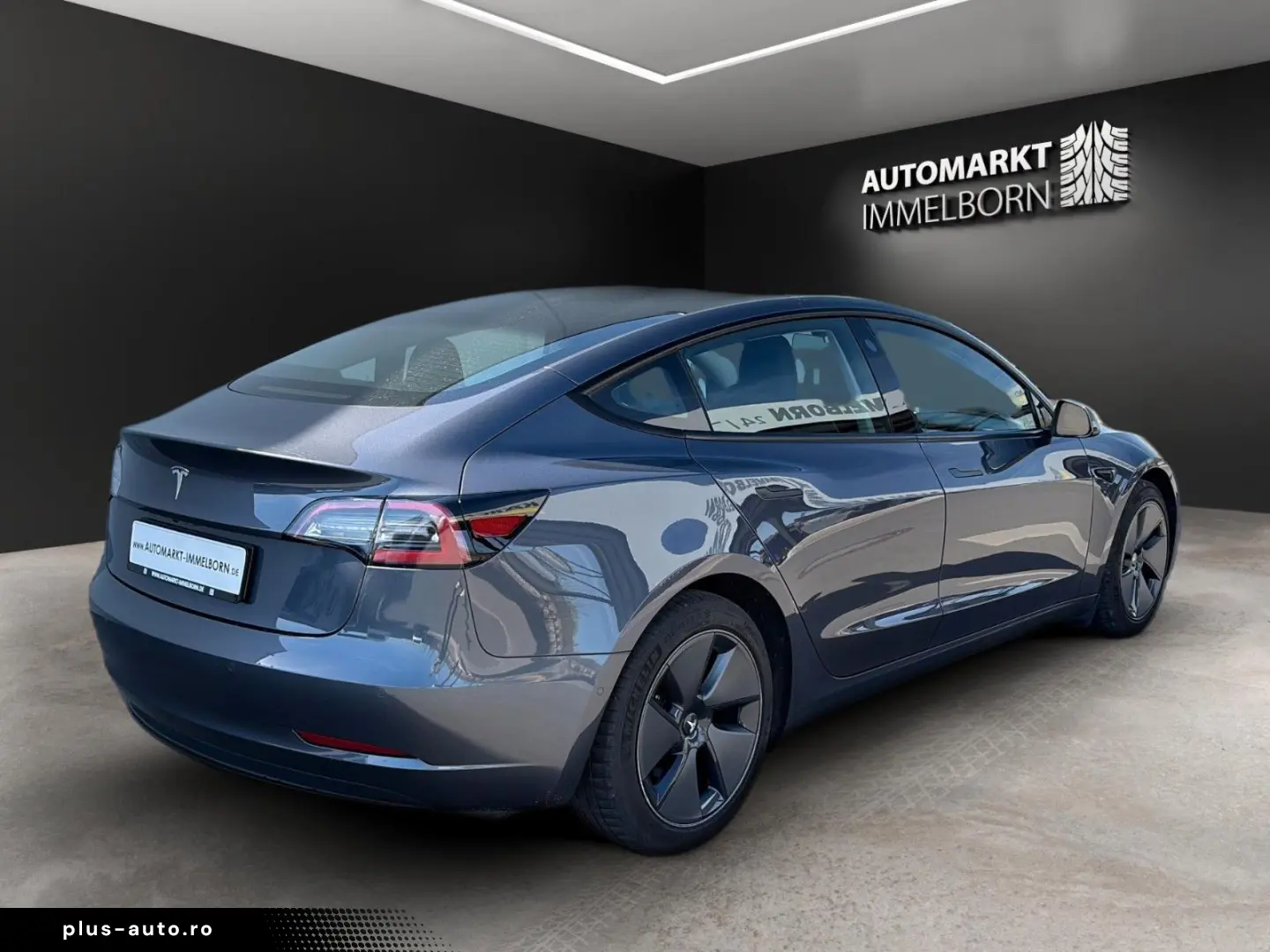TESLA Model 3 Range Plus RWD Autopilot Pano Kamera LED
