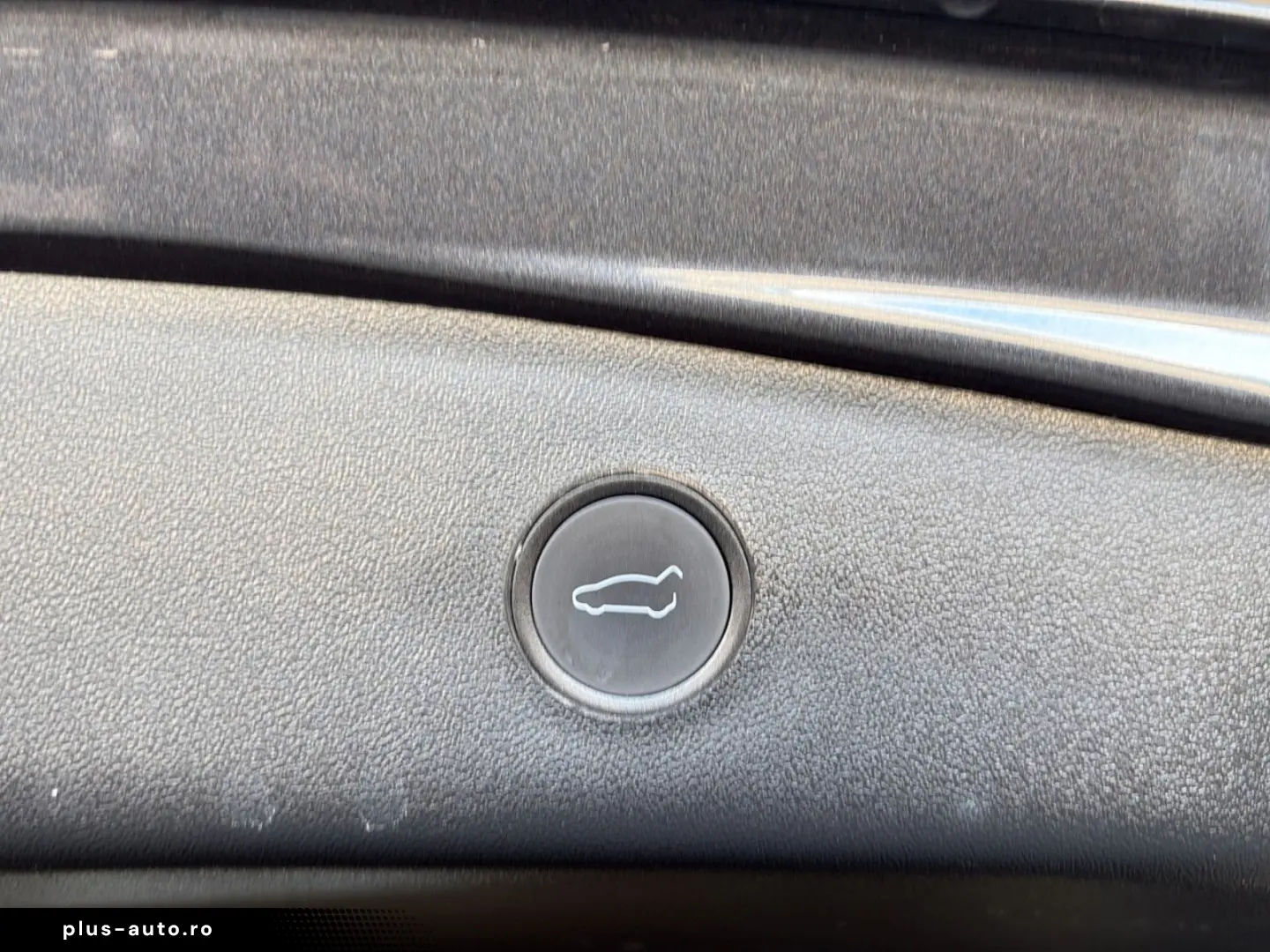 TESLA Model 3 Range Plus RWD Autopilot Pano Kamera LED