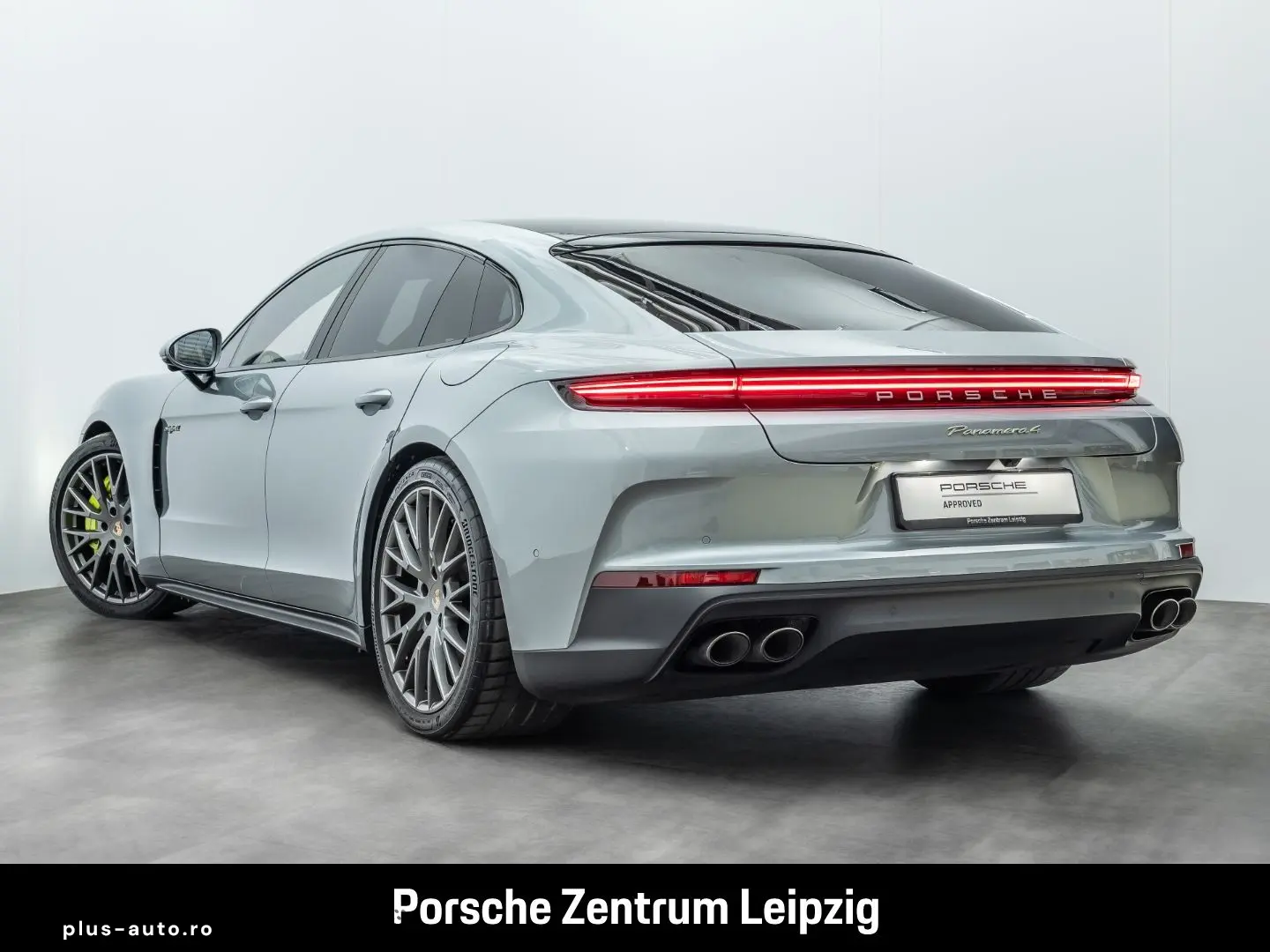 PORSCHE Panamera 4 E-Hybrid