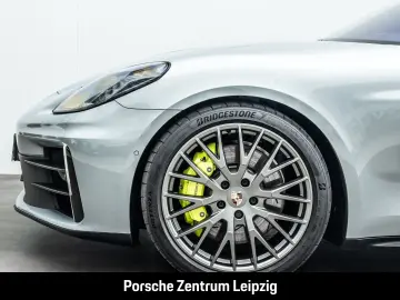 PORSCHE Panamera 4 E-Hybrid