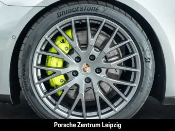 PORSCHE Panamera 4 E-Hybrid