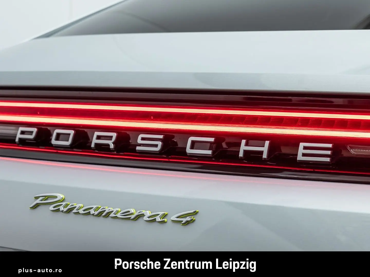 PORSCHE Panamera 4 E-Hybrid