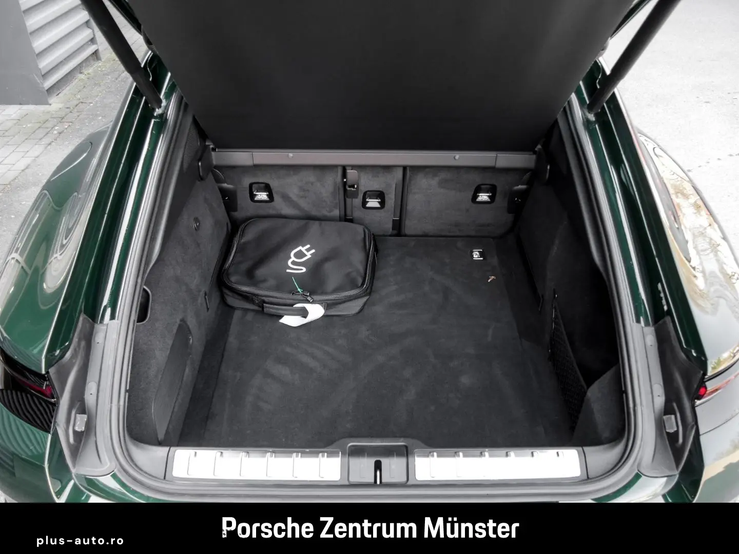 PORSCHE Panamera 4S E-Hybrid