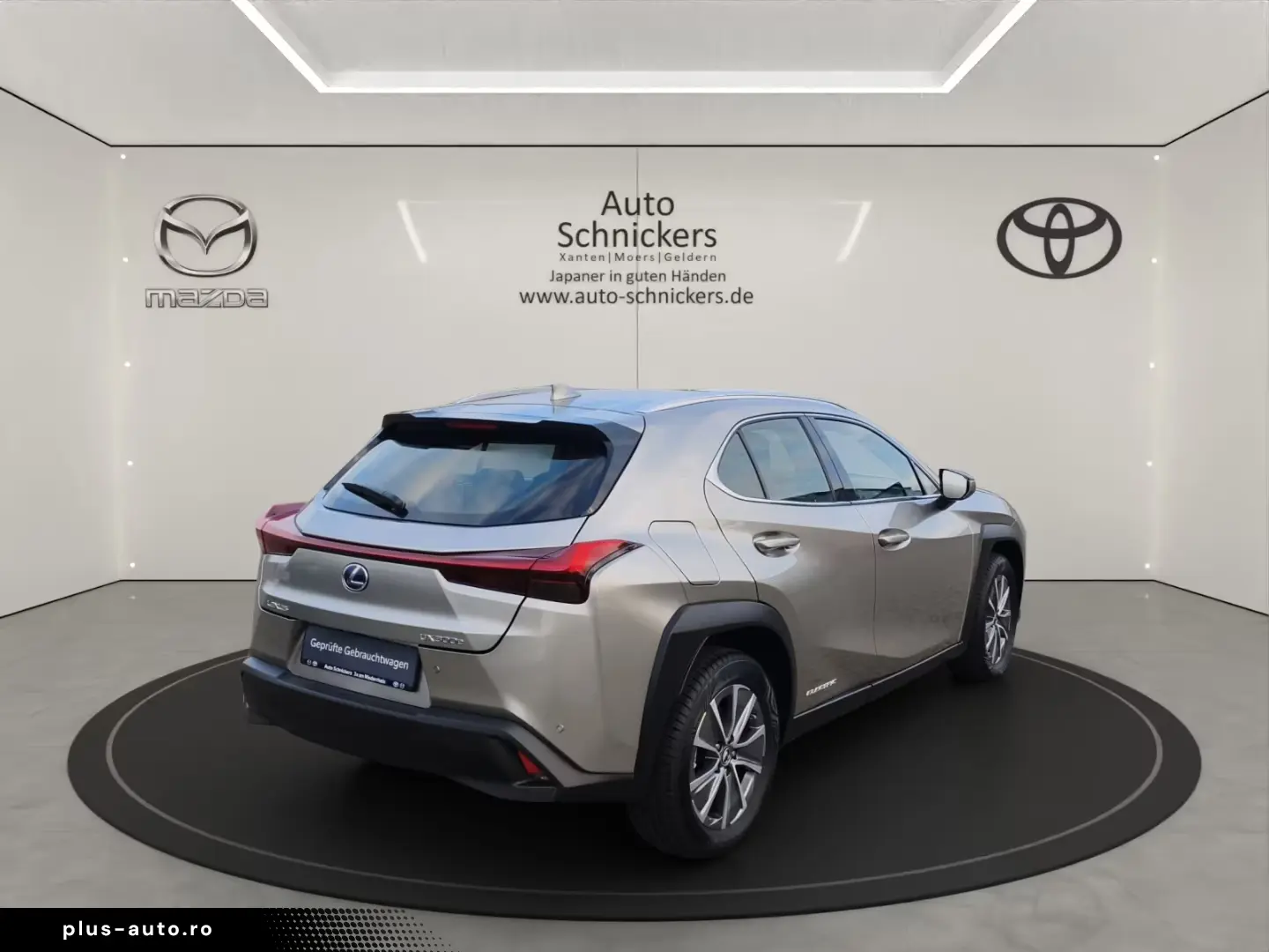 Lexus UX 300e  KAMERA ACC GJ-RÄDER !!