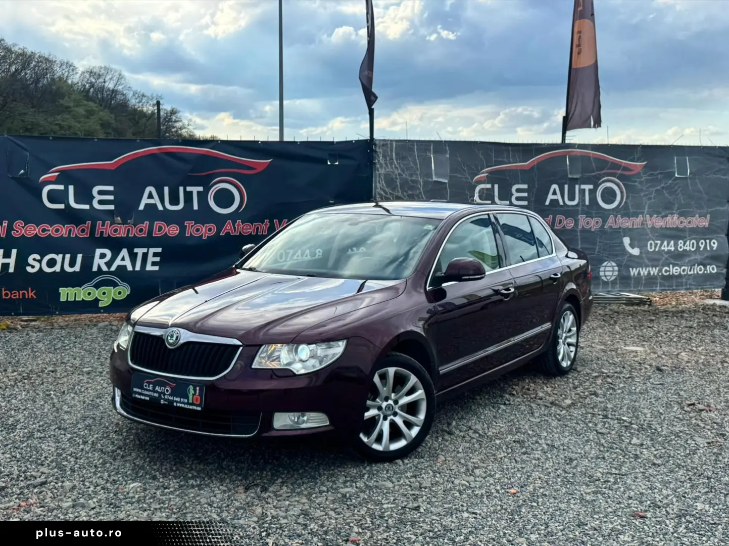 SKODA SUPERB