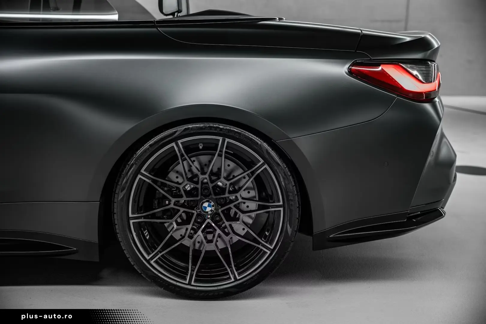 BMW M4 Competition M xDrive Cabrio Frozen Deep Grey