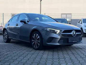 MERCEDES-BENZ A 250 Leder GSD AHK Kamera Ambiente MBUX 1.Hd.