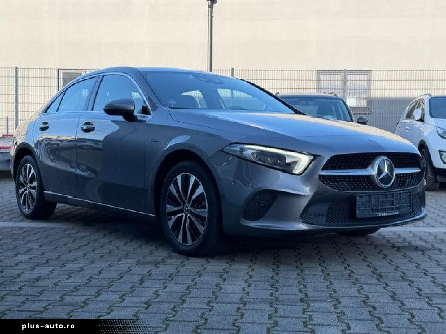 MERCEDES-BENZ A 250 Leder GSD AHK Kamera Ambiente MBUX 1.Hd.