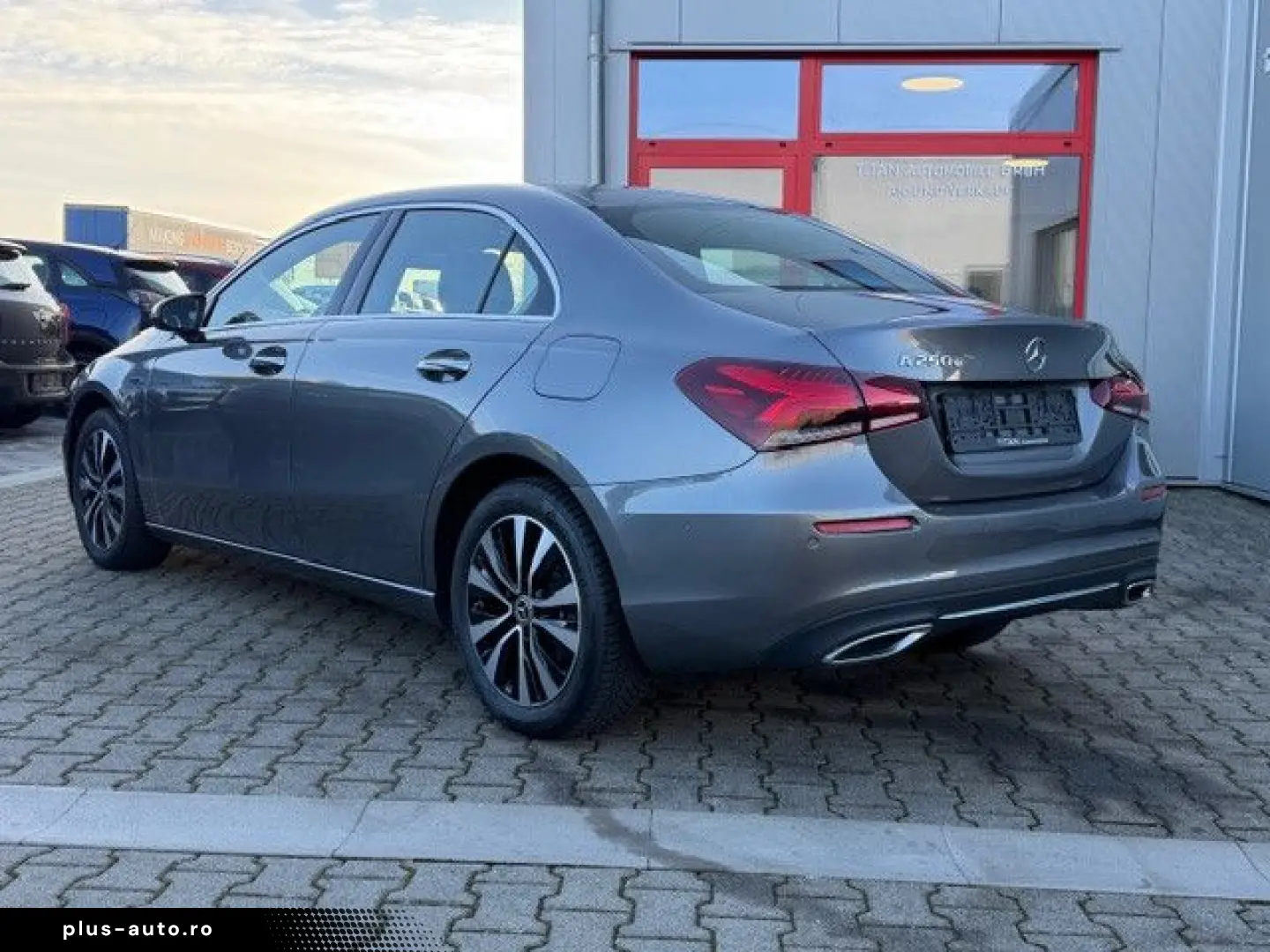 MERCEDES-BENZ A 250 Leder GSD AHK Kamera Ambiente MBUX 1.Hd.