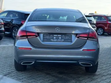 MERCEDES-BENZ A 250 Leder GSD AHK Kamera Ambiente MBUX 1.Hd.
