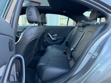 MERCEDES-BENZ A 250 Leder GSD AHK Kamera Ambiente MBUX 1.Hd.