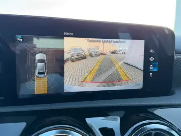 MERCEDES-BENZ A 250 Leder GSD AHK Kamera Ambiente MBUX 1.Hd.