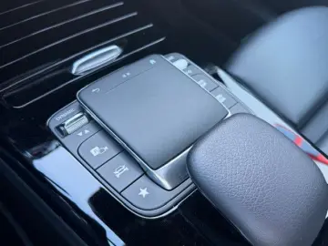 MERCEDES-BENZ A 250 Leder GSD AHK Kamera Ambiente MBUX 1.Hd.