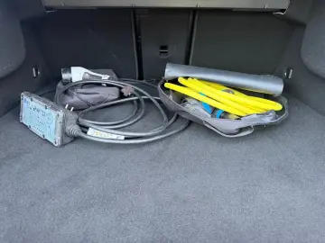 MERCEDES-BENZ A 250 Leder GSD AHK Kamera Ambiente MBUX 1.Hd.