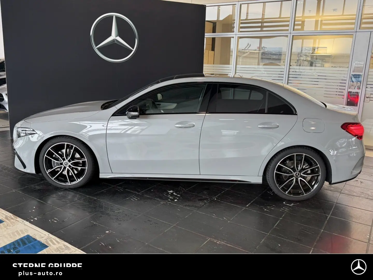 MERCEDES-BENZ A 220 d Lim. AMG Pano Multib AHK Ambi &hellip;