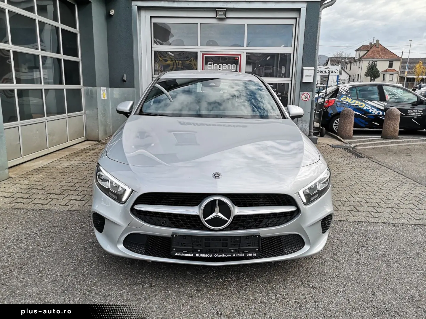 MERCEDES-BENZ A 180 Lim. Automatik NAVI MBUX R-CAM Teilleder
