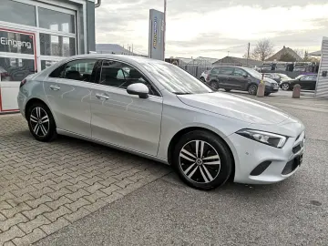 MERCEDES-BENZ A 180 Lim. Automatik NAVI MBUX R-CAM Teilleder