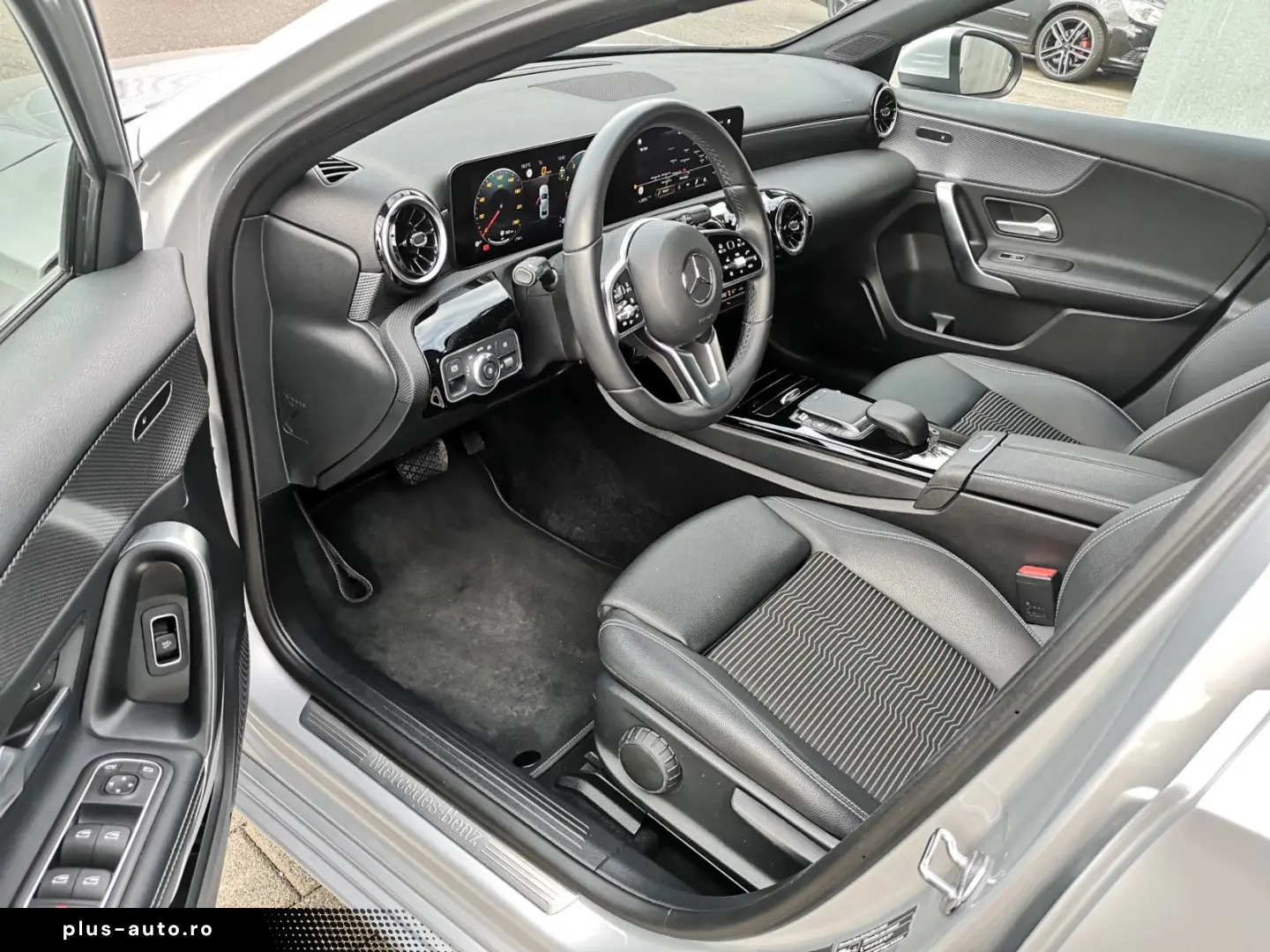 MERCEDES-BENZ A 180 Lim. Automatik NAVI MBUX R-CAM Teilleder