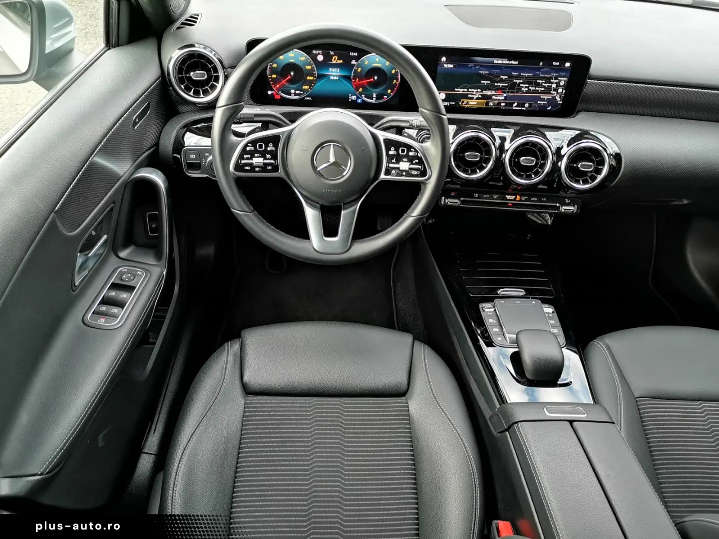 MERCEDES-BENZ A 180 Lim. Automatik NAVI MBUX R-CAM Teilleder