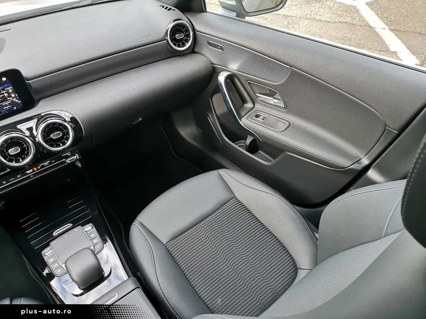 MERCEDES-BENZ A 180 Lim. Automatik NAVI MBUX R-CAM Teilleder