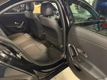 MERCEDES-BENZ A 180 d Limousine Pano Led Navi Kamera&hellip;