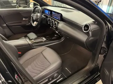 MERCEDES-BENZ A 180 d Limousine Pano Led Navi Kamera&hellip;