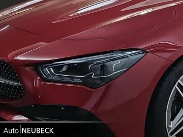 MERCEDES-BENZ CLA 220 d Coupé AMG Line Totwinkel Multibeam