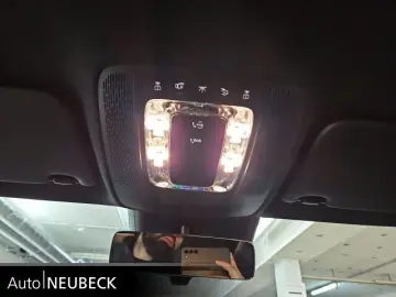 MERCEDES-BENZ CLA 220 d Coupé AMG Line Totwinkel Multibeam