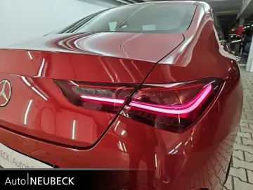 MERCEDES-BENZ CLA 220 d Coupé AMG Line Totwinkel Multibeam