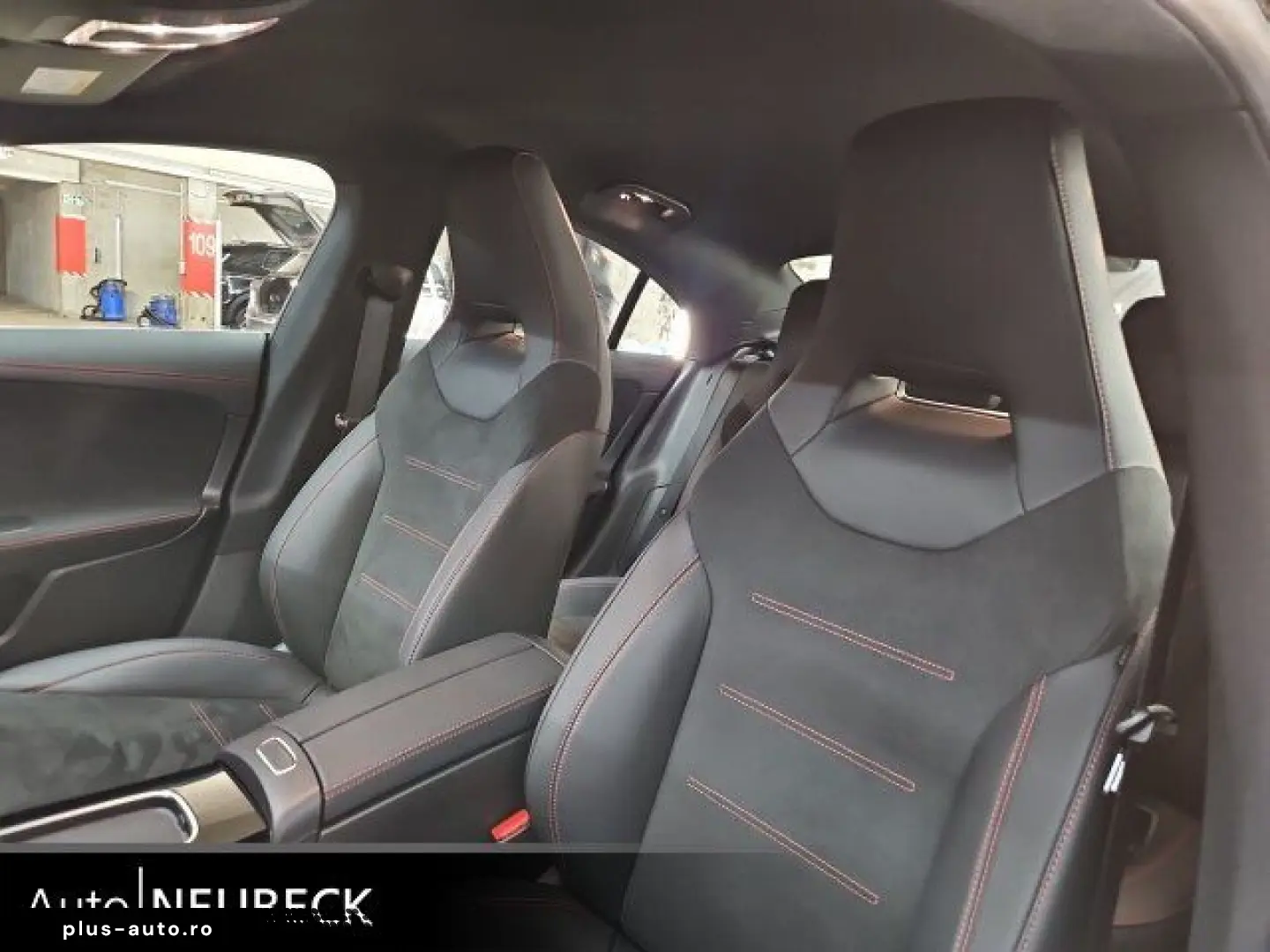 MERCEDES-BENZ CLA 220 d Coupé AMG Line Totwinkel Multibeam