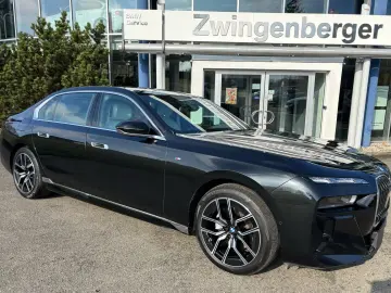 BMW 740d xDrive M Sport M Sportpaket B&W Surround