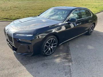 BMW 740d xDrive M Sport M Sportpaket B&W Surround