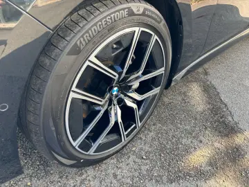 BMW 740d xDrive M Sport M Sportpaket B&W Surround