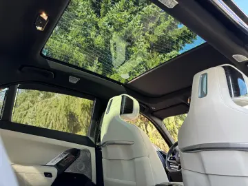 BMW 740d xDrive M Sport M Sportpaket B&W Surround