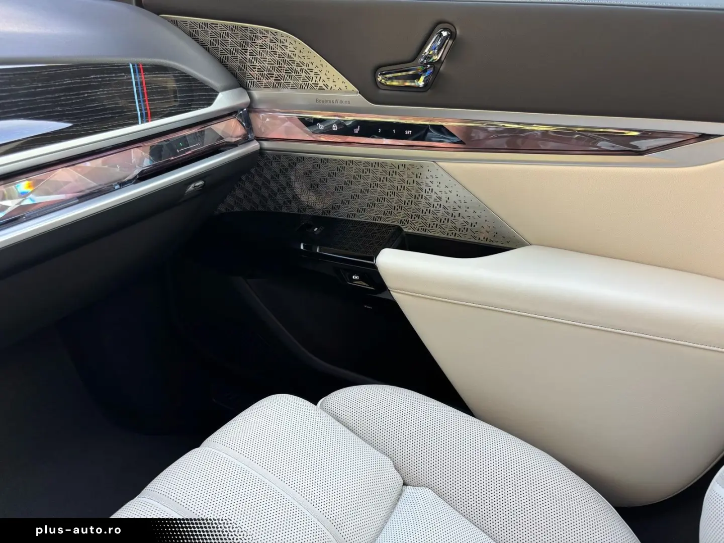 BMW 740d xDrive M Sport M Sportpaket B&W Surround