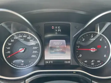 Mercedes-Benz V 300 d 237 CP RWD 9AT 2019