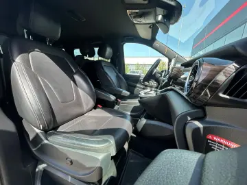Mercedes-Benz V 300 d 237 CP RWD 9AT 2019