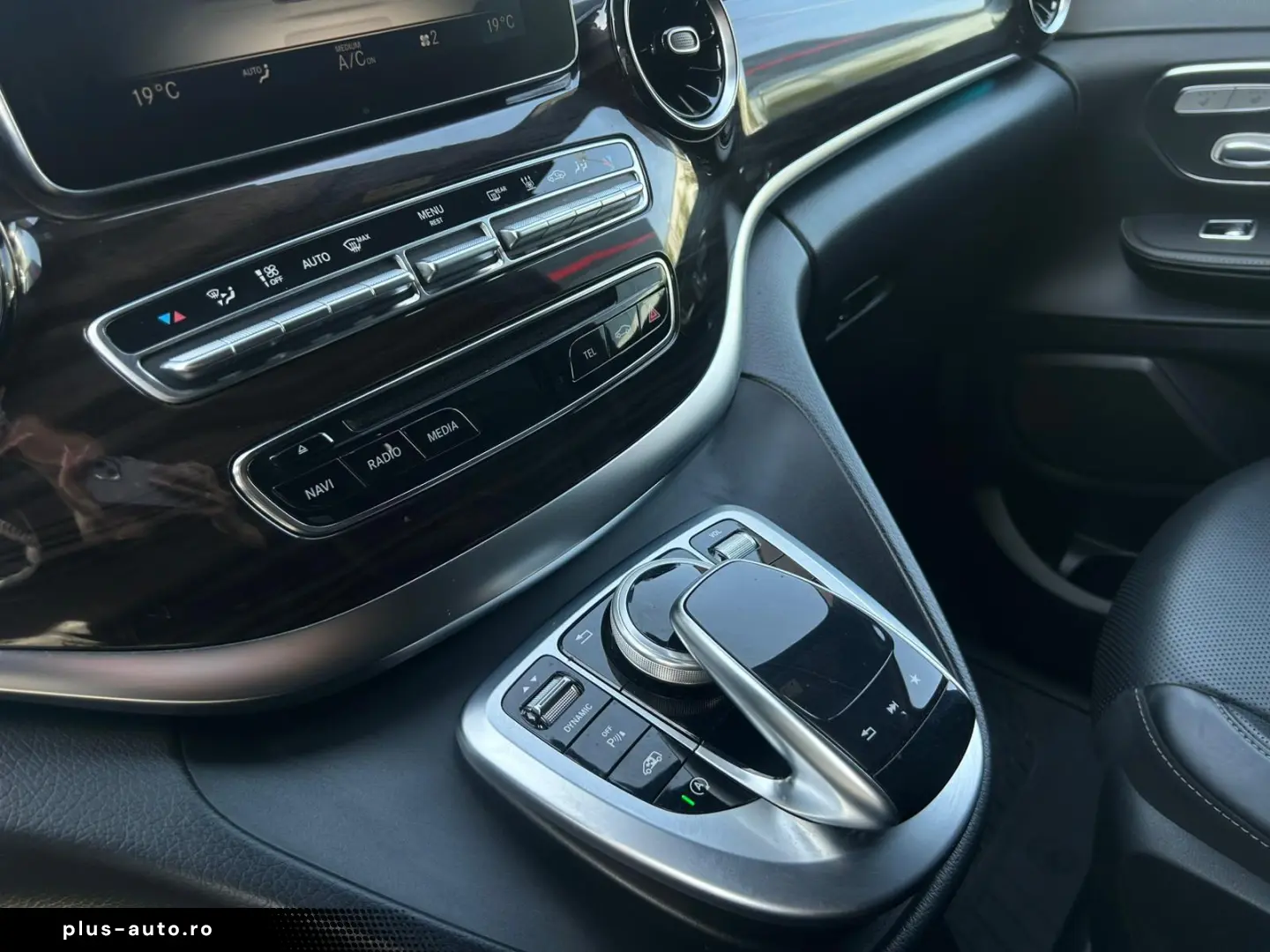 Mercedes-Benz V 300 d 237 CP RWD 9AT 2019