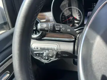 Mercedes-Benz V 300 d 237 CP RWD 9AT 2019