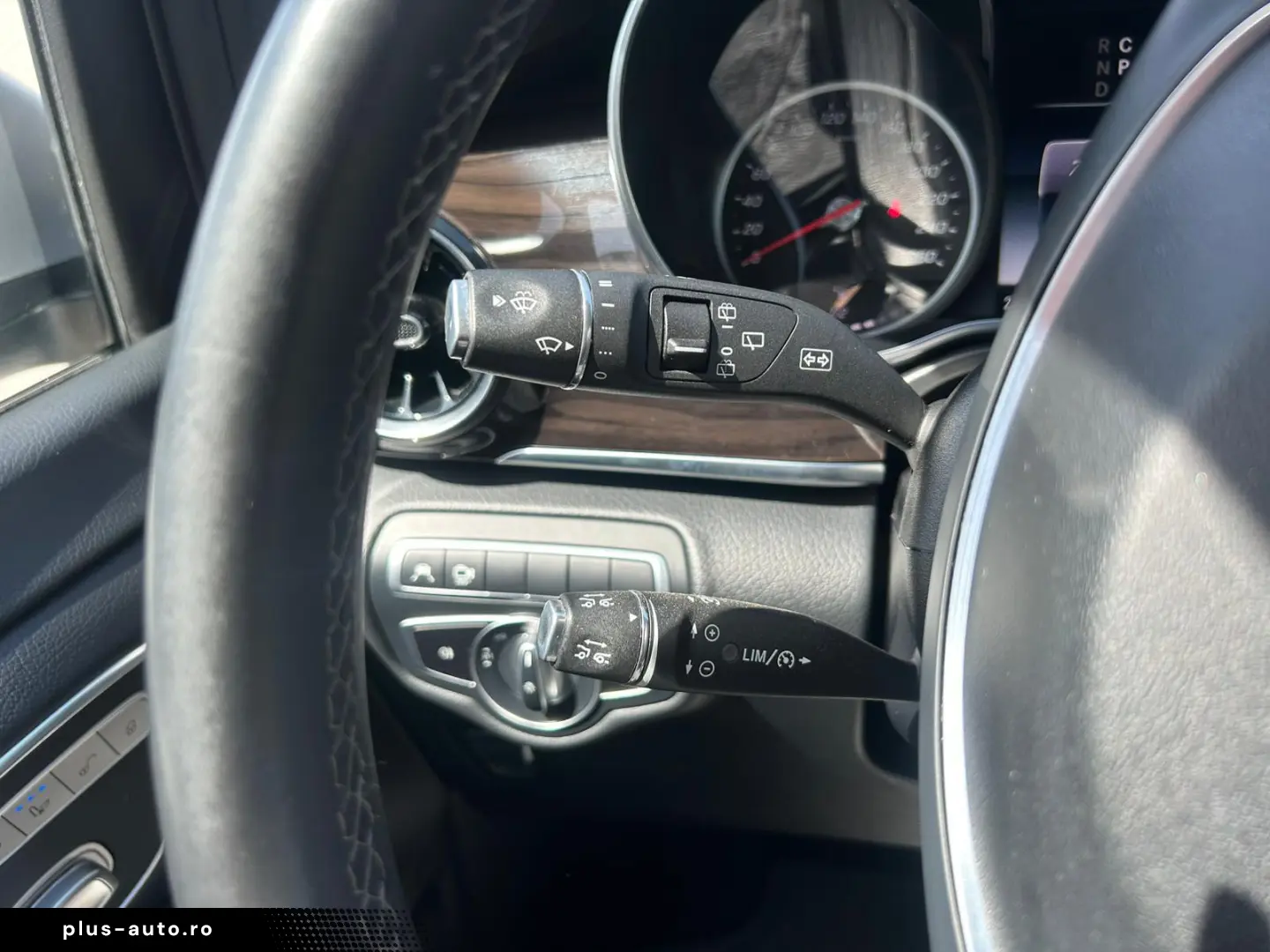 Mercedes-Benz V 300 d 237 CP RWD 9AT 2019