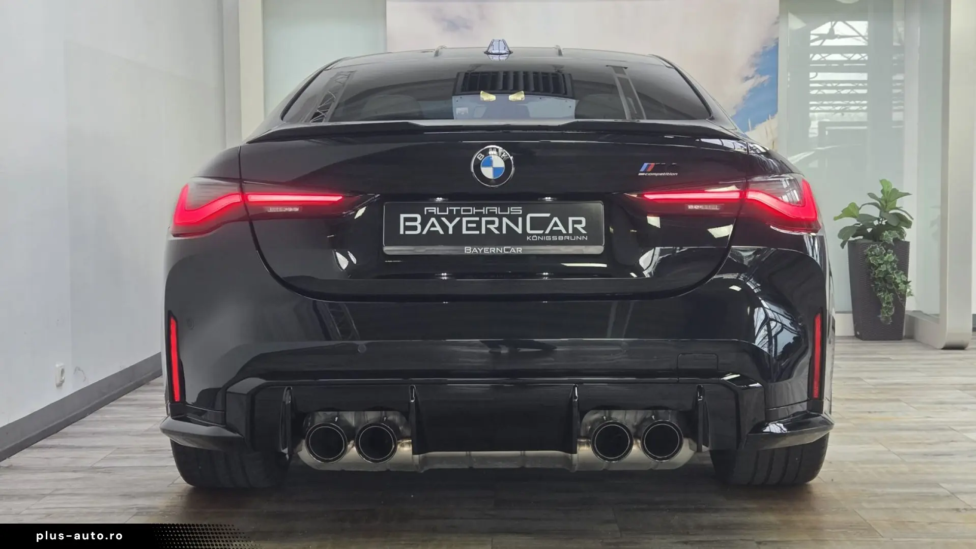 BMW M4 xDrive Competition Schale Carbon ACC 360