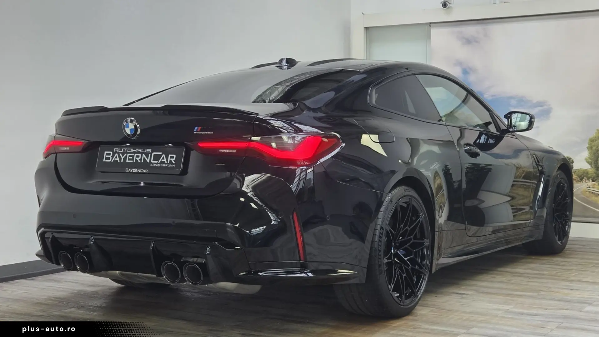 BMW M4 xDrive Competition Schale Carbon ACC 360